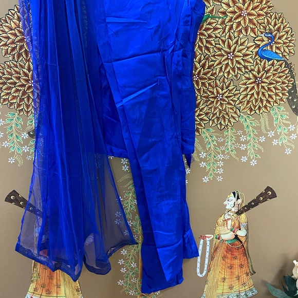 6️⃣5️⃣0️⃣ Anarkali Suit.Size-38 - Picture 12 of 17